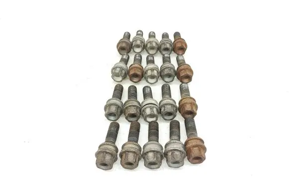 Volkswagen Transporter - Caravelle T5 Nuts/bolts 