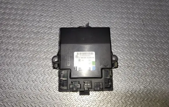 Mercedes-Benz B W245 Door control unit/module A1698207226