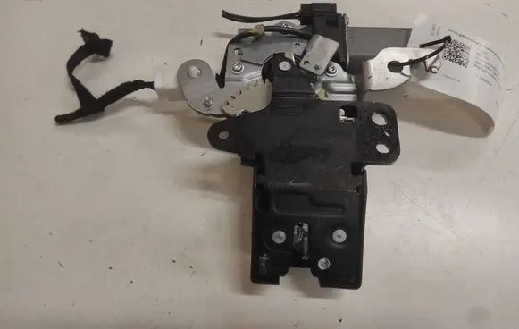 Mazda 6 Tailgate/trunk/boot lock/catch/latch