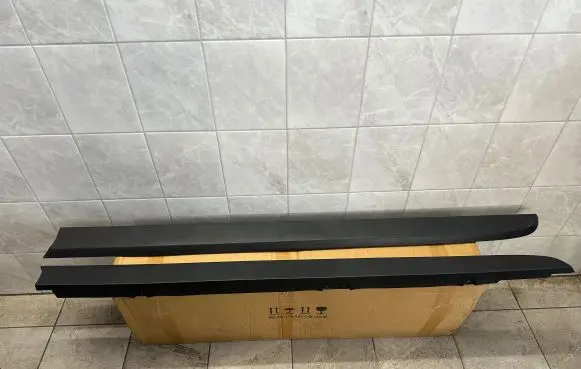 Volkswagen Amarok II Tailgate trim N1XB-E291A34-A N1XB-E291A35-A