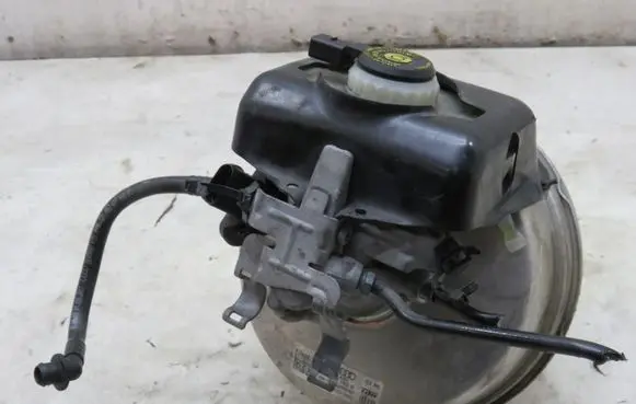 Audi A7 S7 4G Brake booster KRIS235789