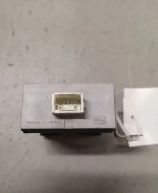 Toyota Corolla E120 E130 Door central lock control unit/module 8974102050 73662712