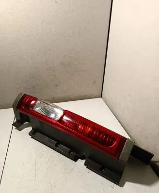 Opel Vivaro Rear/tail lights 93857722