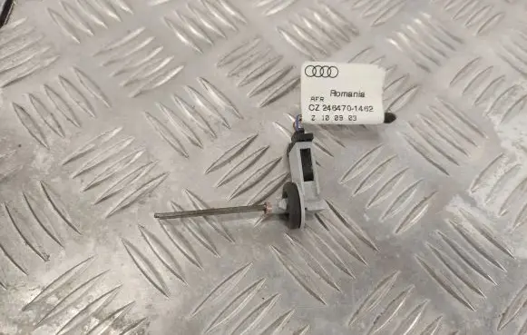 Audi A6 S6 C6 4F Interior temperature sensor 4B820539