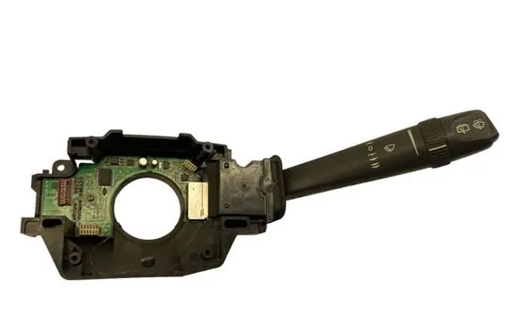 Volvo XC70 Wiper control stalk 9452615 00W06