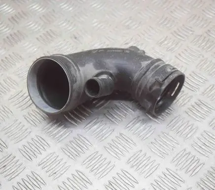 Maserati Quattroporte Air intake duct part 670002061