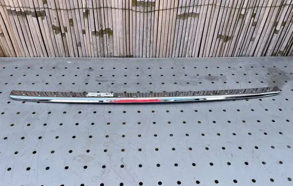 Mercedes-Benz GLE W167 Other trunk/boot trim element A1676930000
