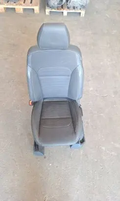 Volkswagen PASSAT B5 Front driver seat CJ5414C724AE DU5T14D231