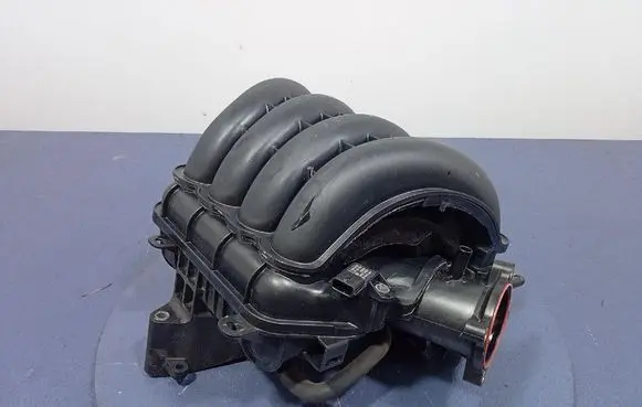 Mazda 3 II Intake manifold PE0113100