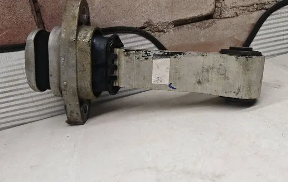 Hyundai Tucson IV NX4 Engine mount bracket