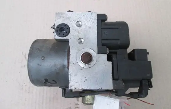 Peugeot 406 ABS Pump