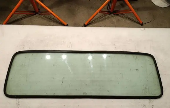 Renault Master II Rear windscreen/windshield window 43R001583