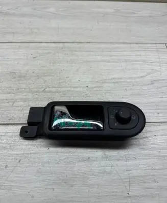Volkswagen PASSAT B5.5 Front door interior handle 3B1837113