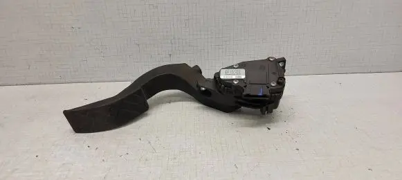 Audi A4 S4 B6 8E 8H Accelerator throttle pedal 8E1721523