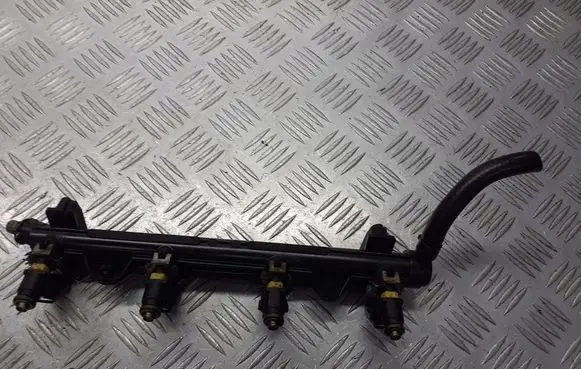 Skoda Fabia Mk1 (6Y) Fuel main line pipe 036313319BT