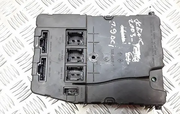 Renault Scenic I Comfort/convenience module 8200309690