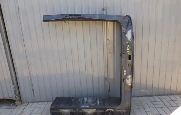 Opel Vivaro Rear bumper corner part panel trim 
