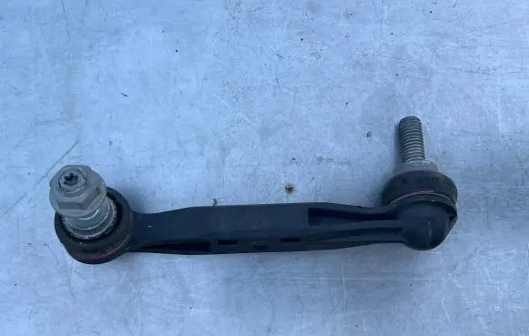 BMW i8 Rear anti-roll bar/stabilizer link 6785608 075D2