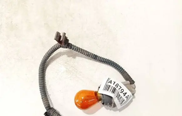 Toyota Corolla Verso AR10 Headlight part 