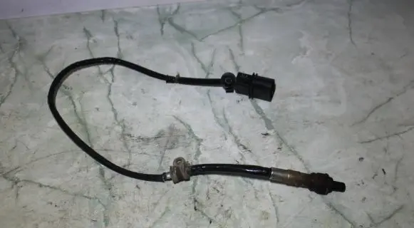 Audi A3 S3 8P Lambda probe sensor 61810506
