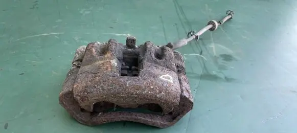 Iveco Daily 3rd gen Front brake caliper 42548188