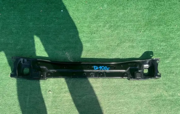 Mercedes-Benz GLK (X204) Radiator support slam panel A2046200172