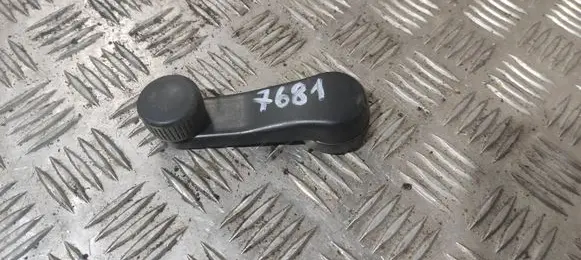Volkswagen Golf III Front door window winding handle 1H0837581B