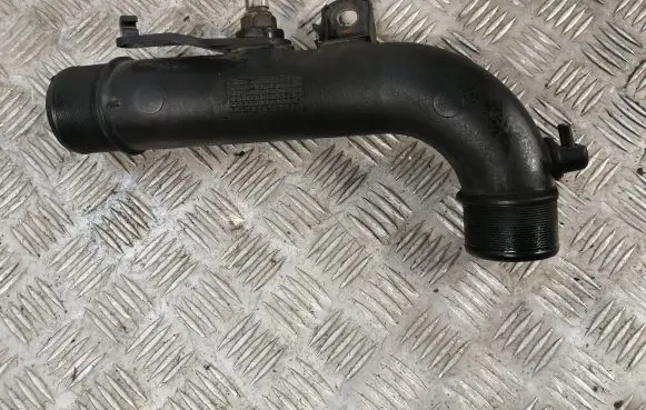 Toyota Corolla Verso AR10 Intercooler hose/pipe 173620R011