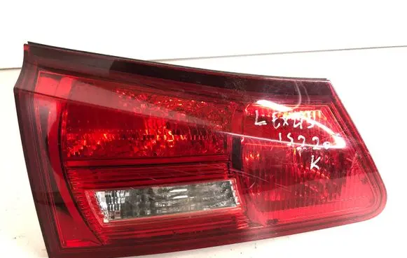Lexus IS 220D-250-350 Tailgate rear/tail lights