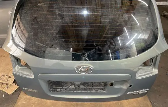 Tailgate/trunk/boot lid