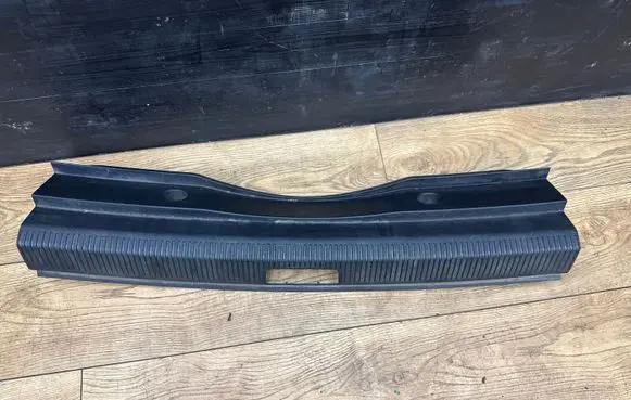 Volkswagen Golf V Trunk/boot sill cover protection 1K9863459A