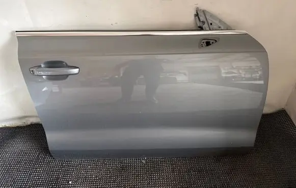 Audi A7 S7 4G Front door LY7G