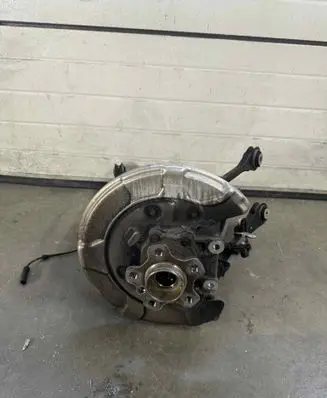 BMW X5 G05 Rear wheel hub spindle/knuckle 6876654 6878019 6878038