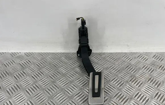 Audi A3 8Y Accelerator throttle pedal 3WB723503 210325020 6PV01400531