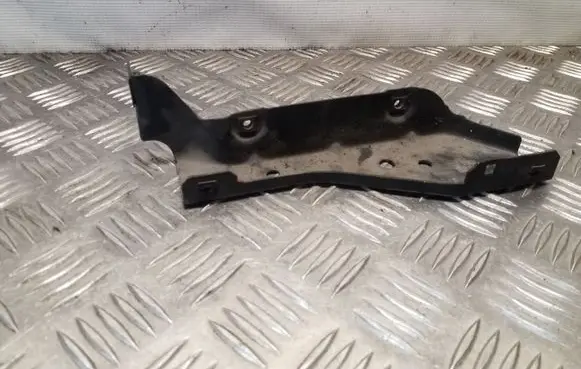 Audi 80 90 S2 B4 Headlight/headlamp mounting bracket 8A0805607