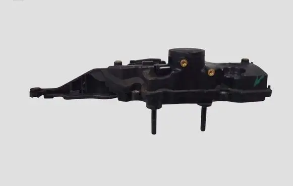 Renault Laguna III Oil breather separator 8200673395