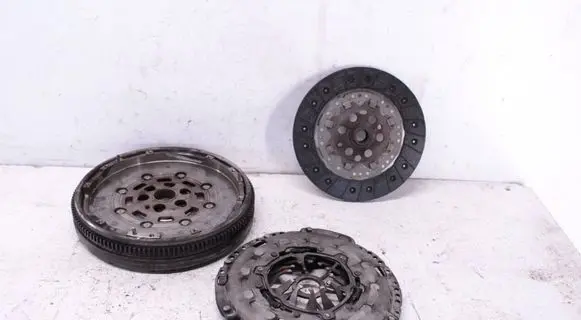 Volkswagen Caddy Clutch set kit 123042610 323064110