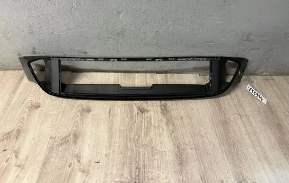 BMW 5 F10 F11 Front bumper lower grill 8049347