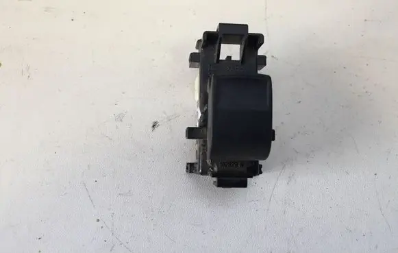 Toyota RAV 4 (XA30) Electric window control switch 1928297