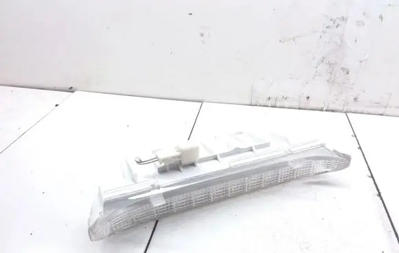 Honda Civic Third/center stoplight P5749 E13021848