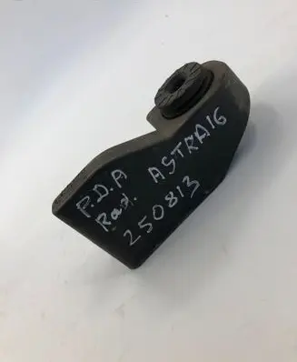Opel Astra K Radiator mount bracket 688437545