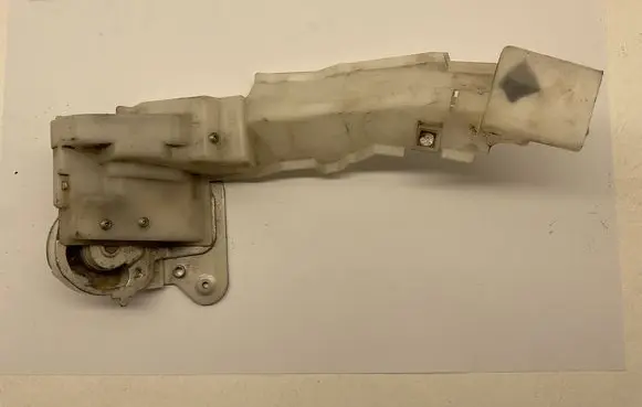 Mazda 5 Sliding door lock 