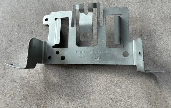 Land Rover Range Rover Sport L320 Horn signal holder/bracket AH3219H407AB