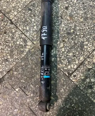 Nissan X-Trail T31 Tailgate strut 
