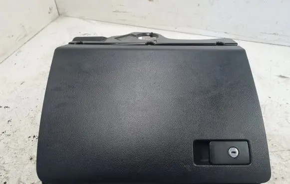 Volkswagen PASSAT B6 Glove box 3C1857101