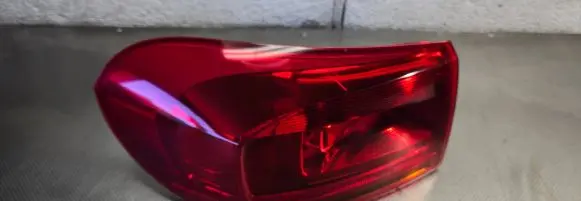 Volkswagen Tiguan Rear/tail lights 5N0945095Q