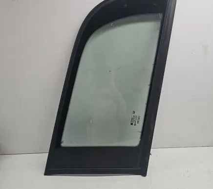 Opel Astra G Rear side window 90559953
