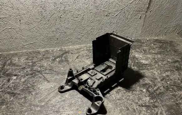 Battery box tray