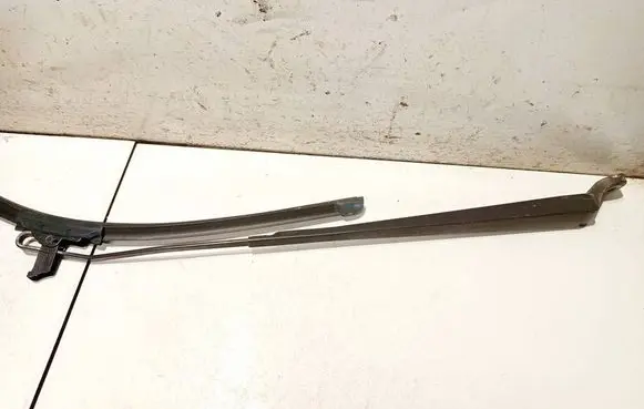 Citroen Xsara Picasso Front wiper blade arm