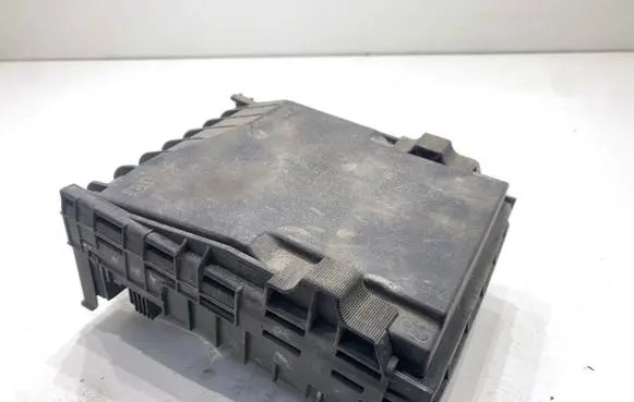 Skoda Superb B6 (3T) Fuse box set 1K0937125D